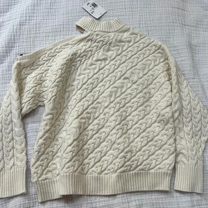 NWOT Forever 21 Cable Knit Sweater